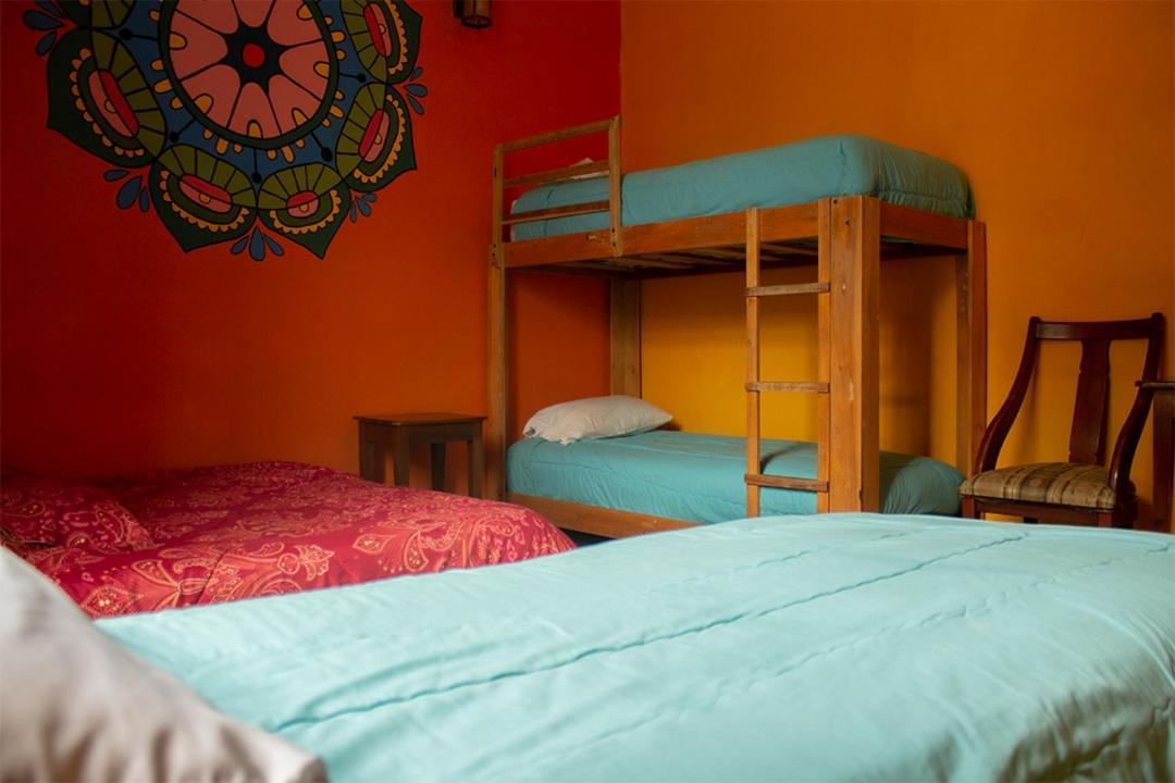 Hostal Cafe Tiana Латакунга Стая снимка